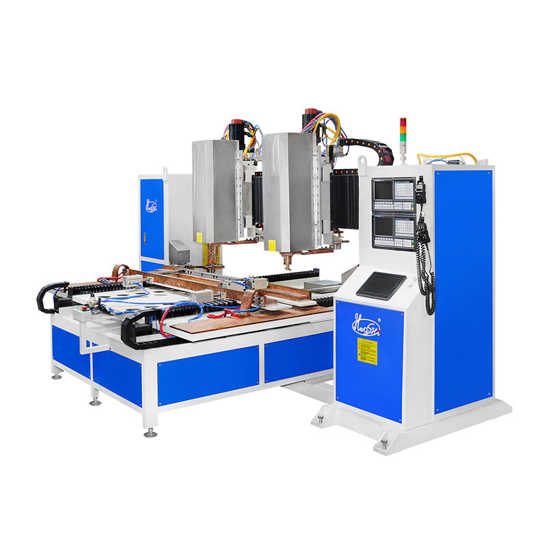 Hwashi CNC Семь оси двойные головки Auotmaitc точечная сварочная машина для дверной трубы рамы
